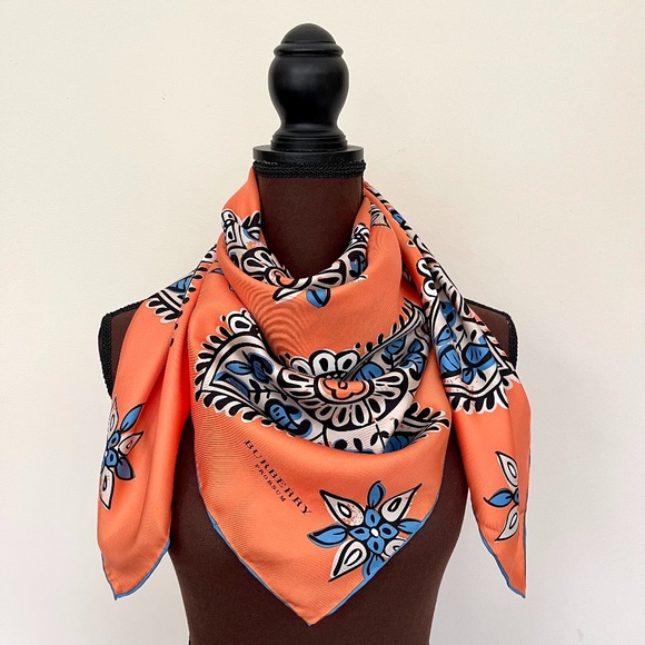 NWT Burberry Scarf Lucky Alhambra Flower Peach Turquoise Silk Wrap - Picture 13 of 16
